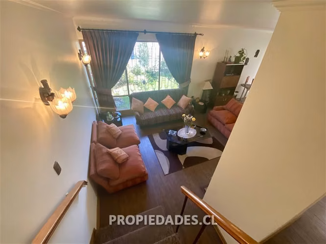 Casa en venta de 4 dorm. en Las Condes