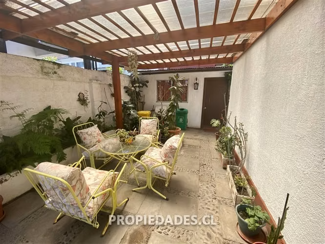 Casa en venta de 4 dorm. en Las Condes