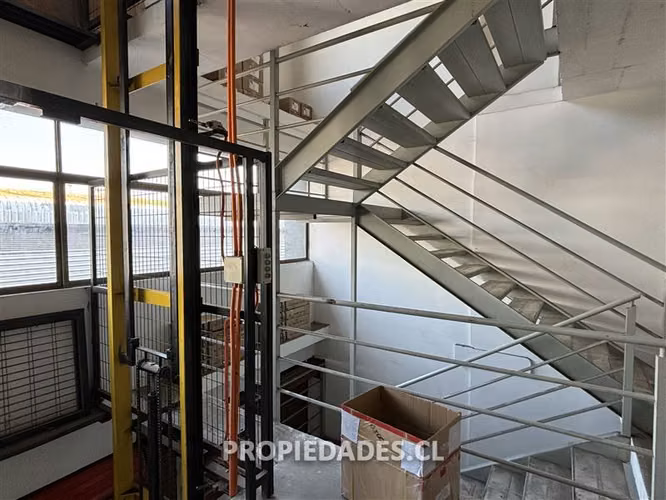 Bodega en venta en Huechuraba