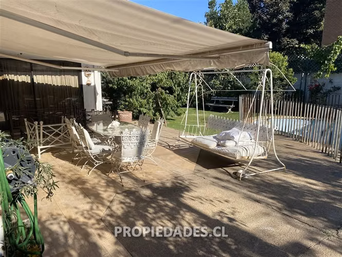 Casa en venta de 5 dorm. en Lo Barnechea - Imagen 2