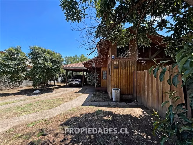 Casa en venta de 3 dorm. en Curicó