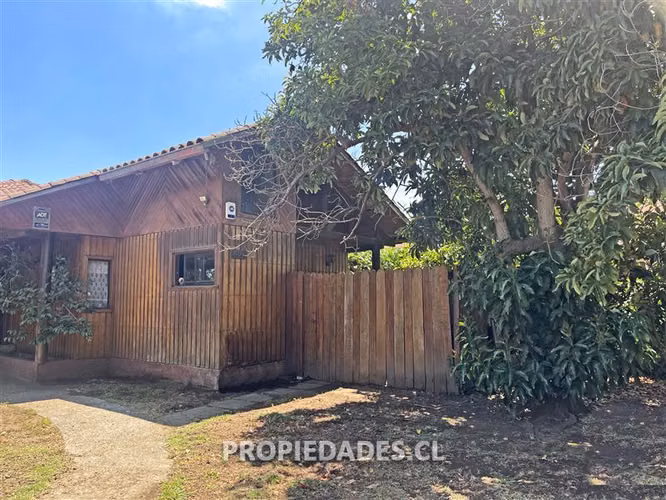 Casa en venta de 3 dorm. en Curicó