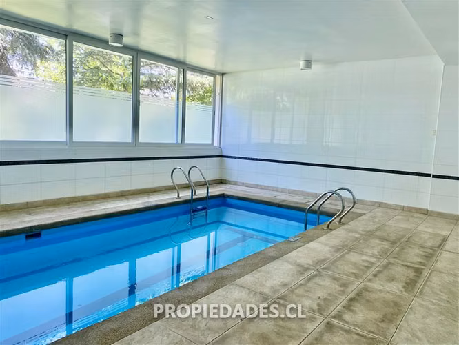 Departamento en venta de 4 dorm. en Lo Barnechea