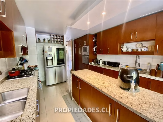 Departamento en venta de 4 dorm. en Lo Barnechea