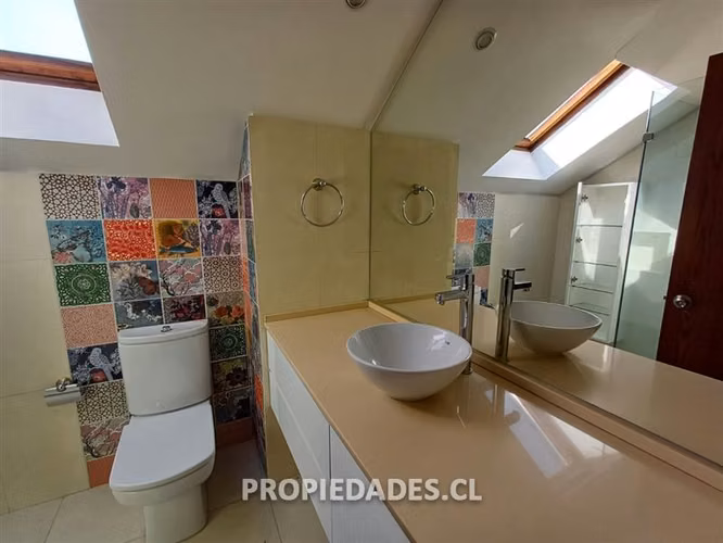 Casa en venta de 5 dormitorios en Santa María de Manquehue - Imagen 32