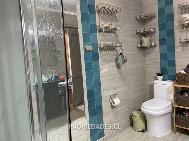 Casa en venta de 5 dorm. en La Reina