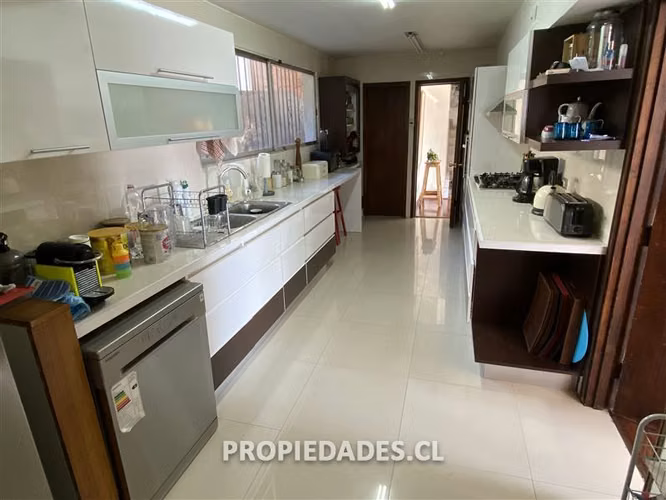 Casa con terreno en Las Condes - Imagen 17