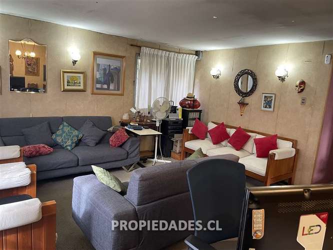 Casa en venta de 4 dorm. en La Reina