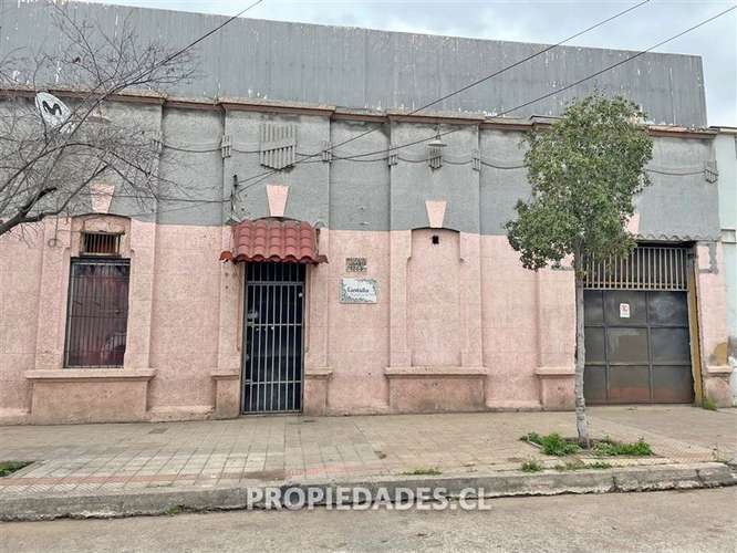 Industrial venta Santiago 8privados / Rogelio Ugarte / Matta
