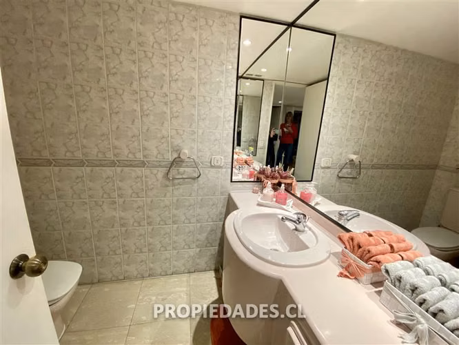 Departamento en venta de 4 dorm en Las Condes