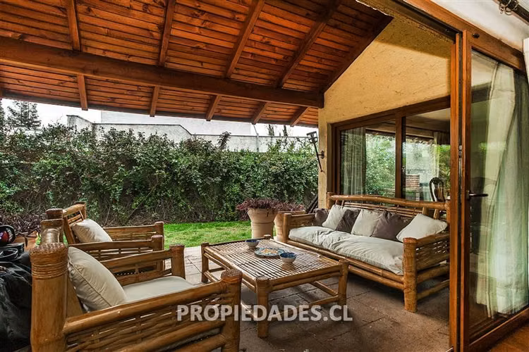 Casa en venta en Lo Barnechea - Imagen 2