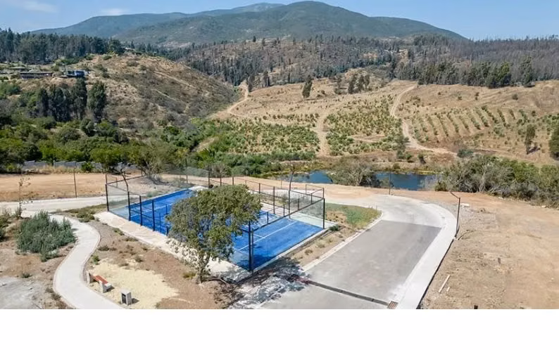 CON CON TERRENO CON LUZ Y AGUA  EN CONDOMINIO