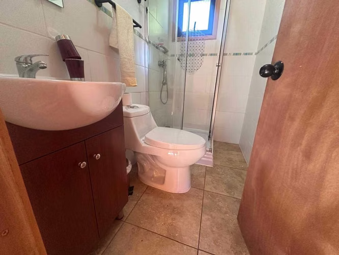 VENDE CENTRO TURISTICO CASA MÁS 3 CABAÑAS  (150802)