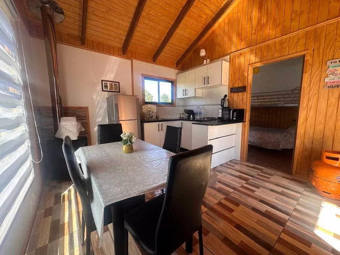 VENDE CENTRO TURISTICO CASA MÁS 3 CABAÑAS  (150802)