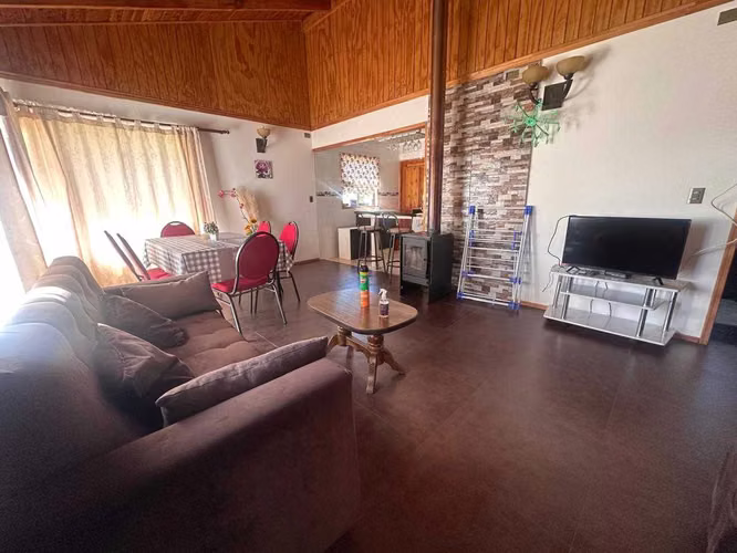 VENDE CENTRO TURISTICO CASA MÁS 3 CABAÑAS  (150802)