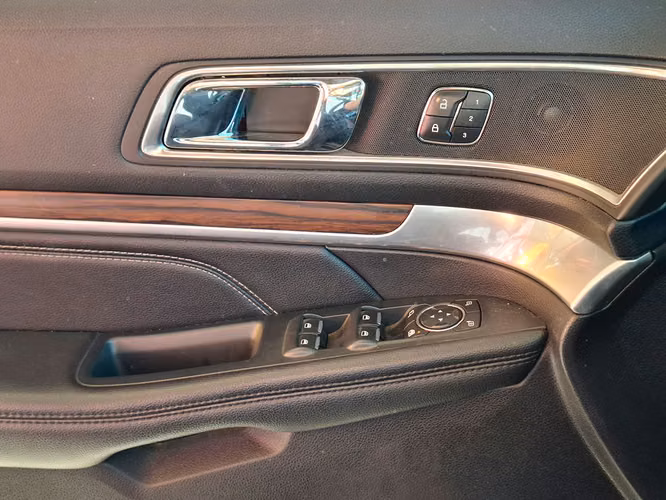FORD EXPLORER 2019