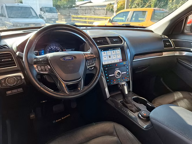 FORD EXPLORER 2019