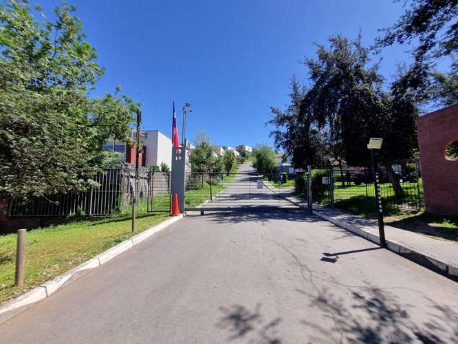Vende en condominio exclusivo "Vista al Valle" de Machalí