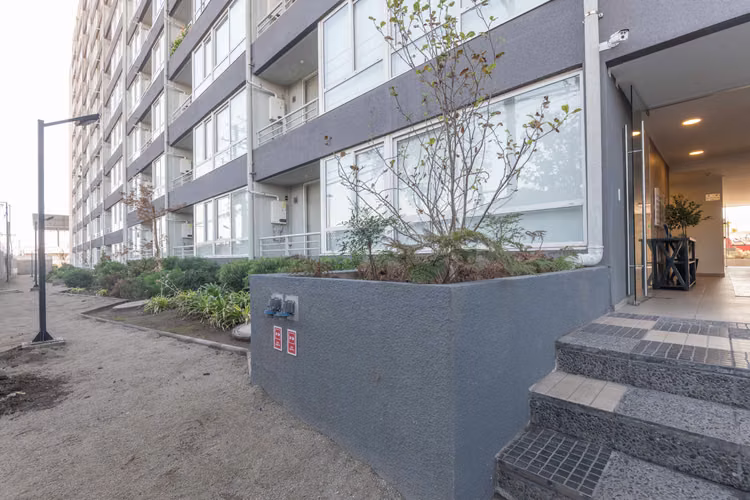 Av. Lo Espejo 01173 [1512-4]