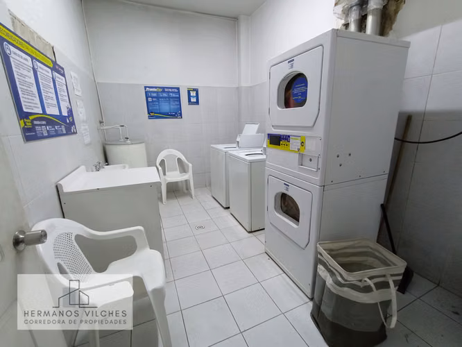 Dpto. 2 Dorm / 1 Baño / 1 Bod.-Barrio República, Santiago.-