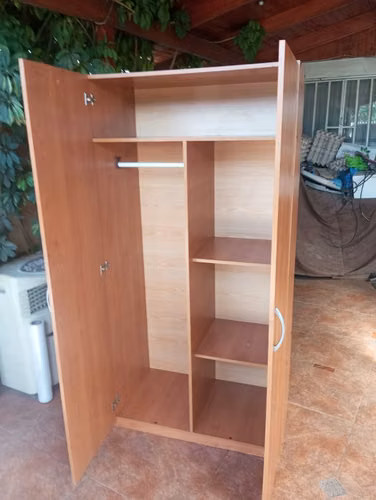 CLOSETS Y REPISAS