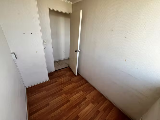 Se Arrienda dpto de 1 dormitorio y medio incluye estacionamiento