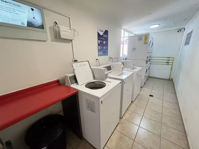 Se Arrienda dpto de 1 dormitorio y medio incluye estacionamiento