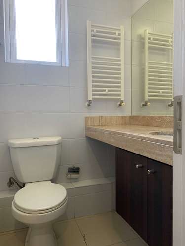Vende Amplio Departamento Calle Manantiales (151096) - Imagen 19