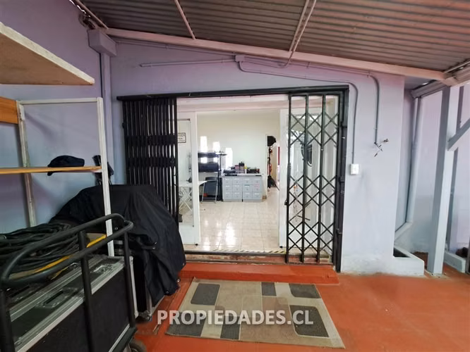 Casa en arriendo de 6 dorm. en Ñuñoa