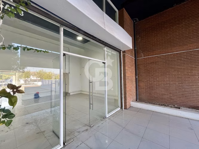 Oportunidad Local Comercial Manuel Montt / Alférez Real