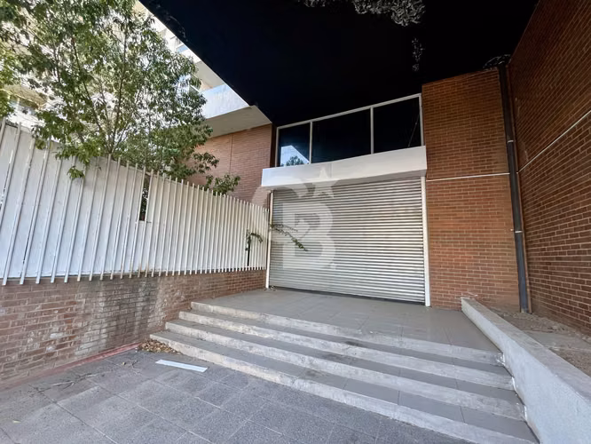 Oportunidad Local Comercial Manuel Montt / Alférez Real