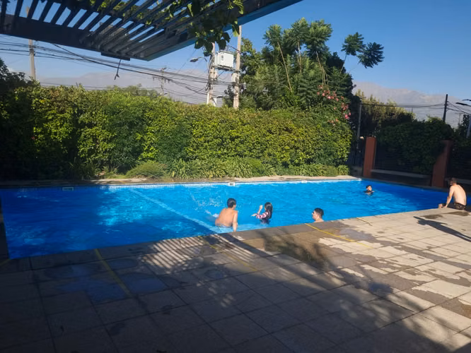AMR PROPIEDADES VENDE depto. Macul 3D 2B suite, cocina amoblada