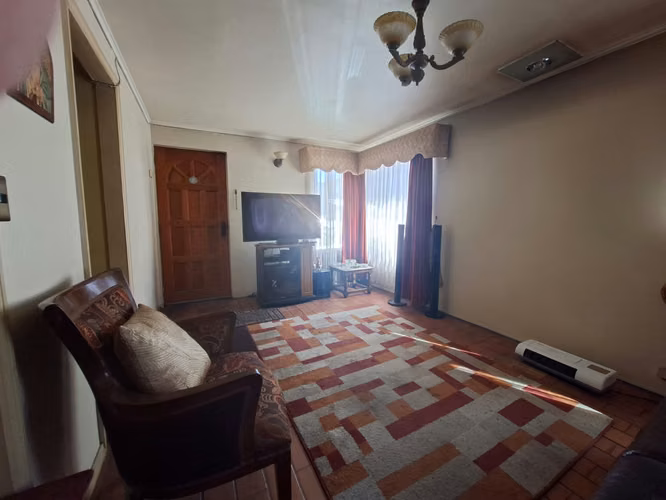 Hermosa casa 3 dormitorios en Coronel