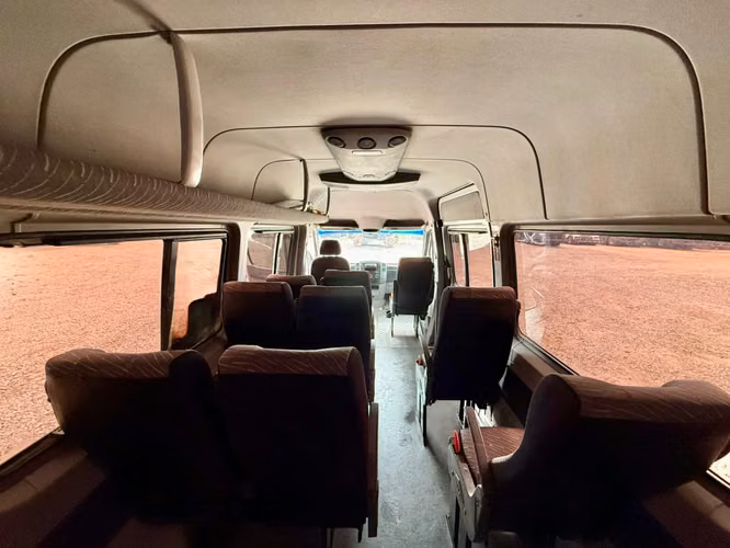 2015 Minibus Volkswagen Crafter 2.0 para 17 pasajeros – Operativo