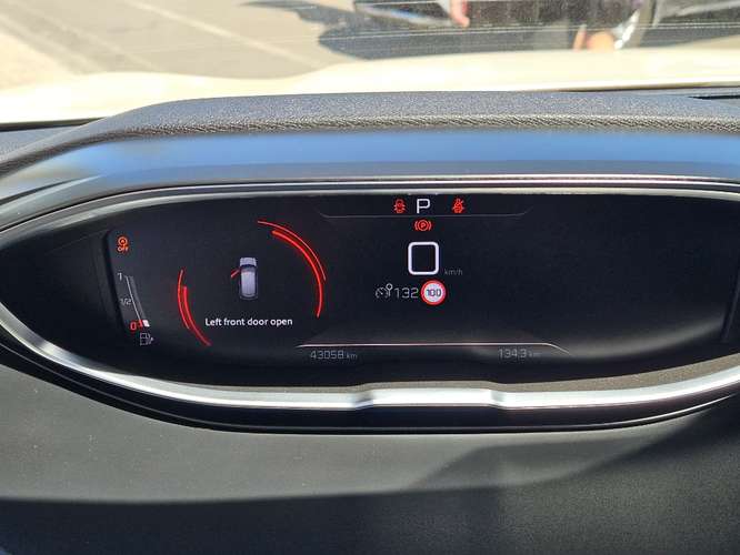 Peugeot 3008 1.6 GT PURETECH 4X2 180 EAT8 5P 2022 - Imagen 15