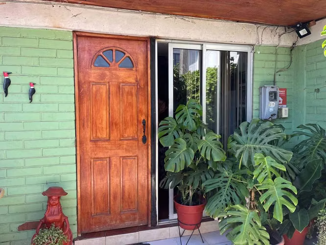 Acogedora Casa Familiar con Amplio Jardín (151288)