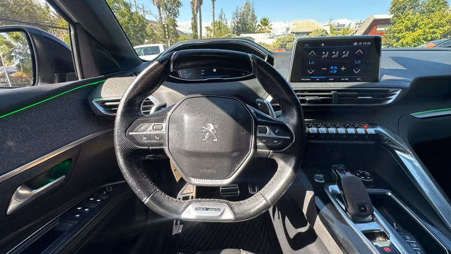 Peugeot 5008 GT LINE 1.6 AT (2018)