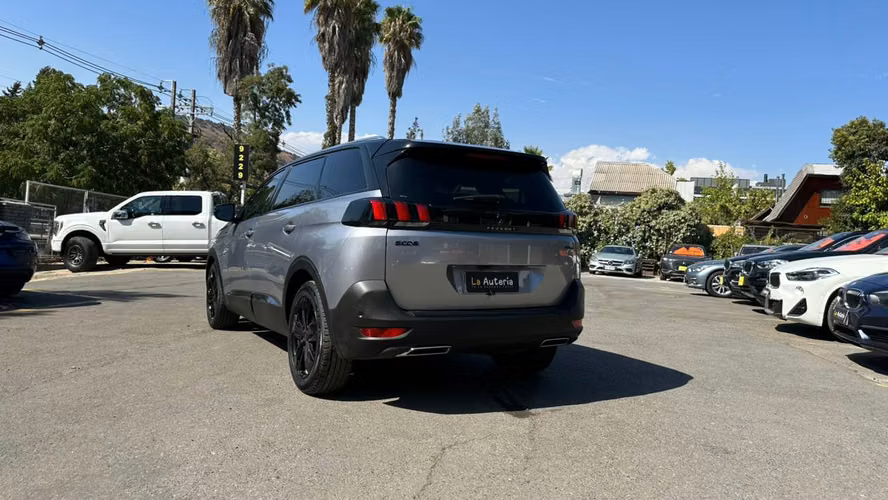 Peugeot 5008 GT LINE 1.6 AT (2018)