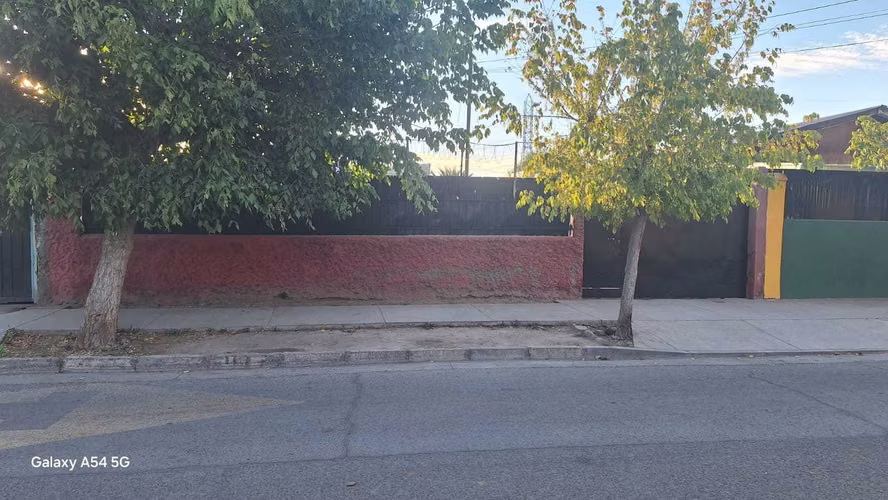 Casa Moderna con Amplios Espacios (151306)