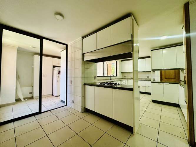 Barrio El Golf: 378 m2, 4 terrazas y 5 estacionami - Imagen 10