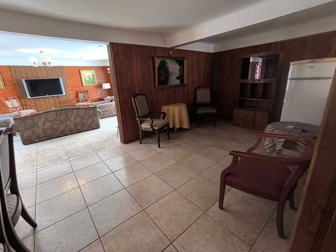 Se vende amplia casa en Puente Alto (151344)