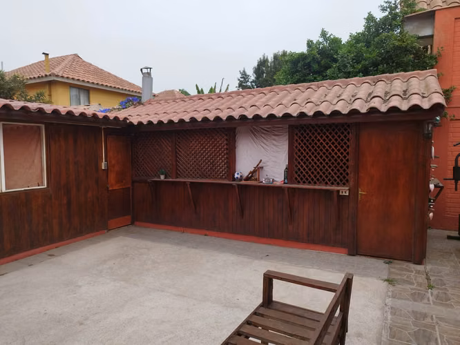 Casa con excelente ubicación y conectividad