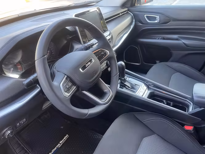 JEEP COMPASS SPORT 1.3 AUT. AÑO 2023