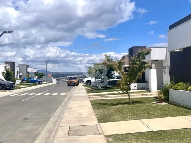 Casa en Villa Alemana: Tranquila, moderna y bien ubicada