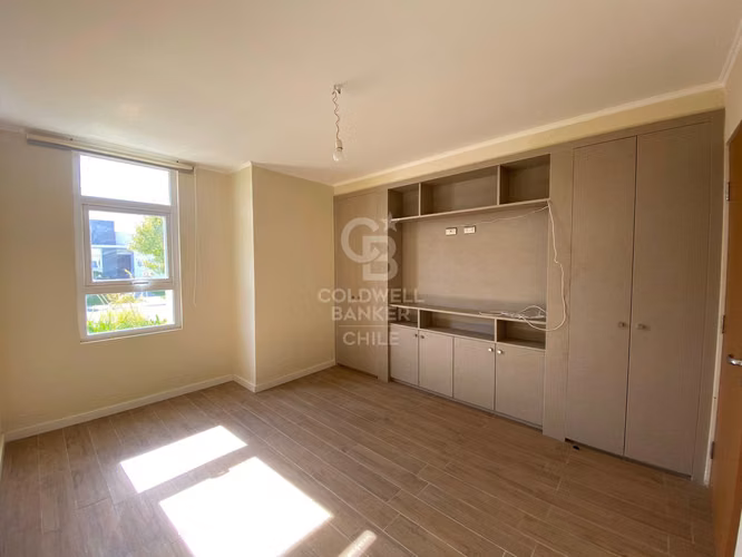 Casa en Villa Alemana: Tranquila, moderna y bien ubicada