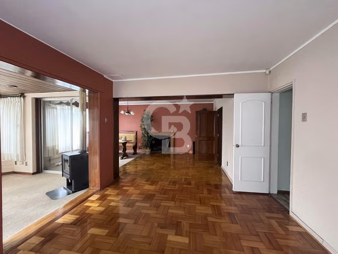 Hermosa casa en arriendo con excelente ubicación.
