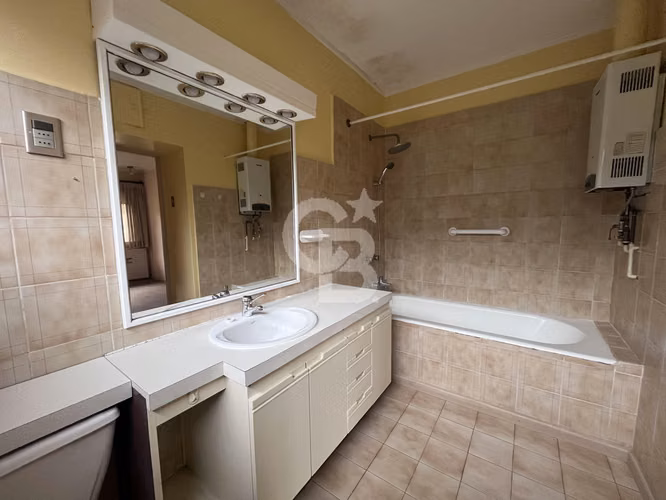 Hermosa casa en arriendo con excelente ubicación.