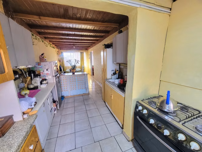 Se vende casa en Villa Arturo Prat, Maipu