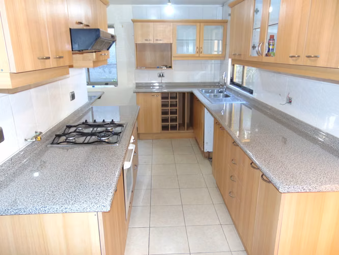 Vendo Casa como nueva, 185 m2 Utiles, Concón