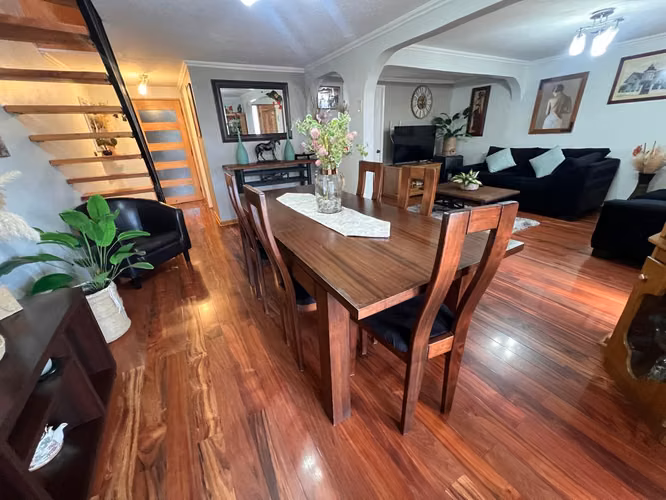 Vendo Casa como nueva, 138 m2, 4 Habitaciones, Maipú